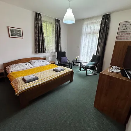 Lucni Dum Hotel 3*