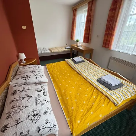 Hotel Lucni Dum 3*