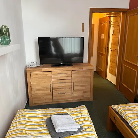 Hotell Lucni Dum 3*