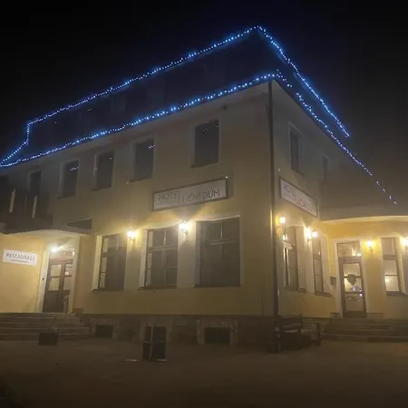 酒店 卢克尼杜姆酒店 3*