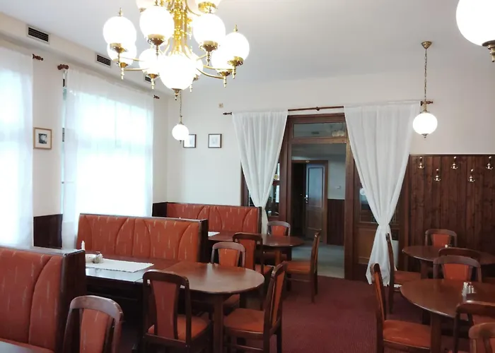 Lucni Dum Hotell 3*